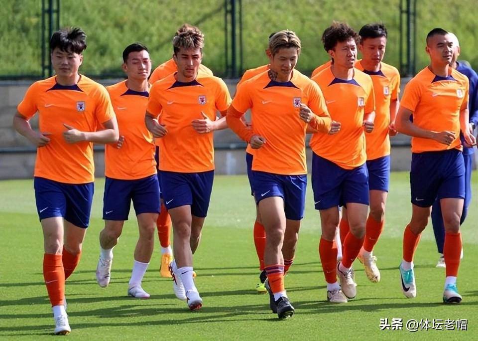 包含鲁能中后卫受伤下场,导致球队失利的词条 包含鲁能中后卫受伤下场,导致球队失利的词条