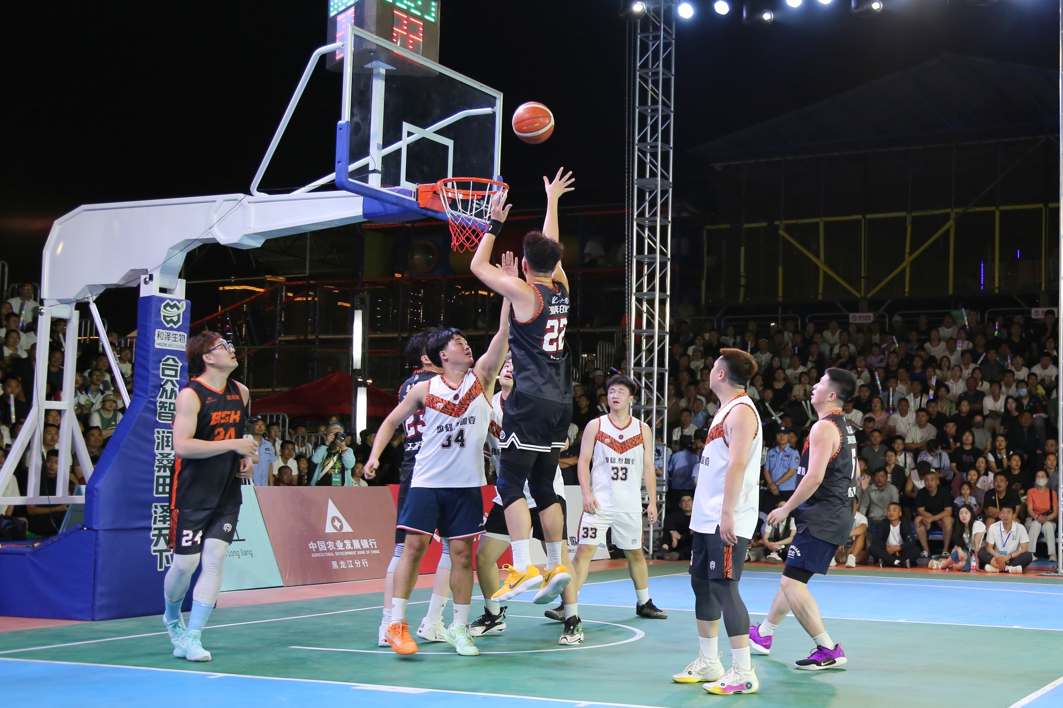 青少年篮球选拔赛如火如荼开展的简单介绍