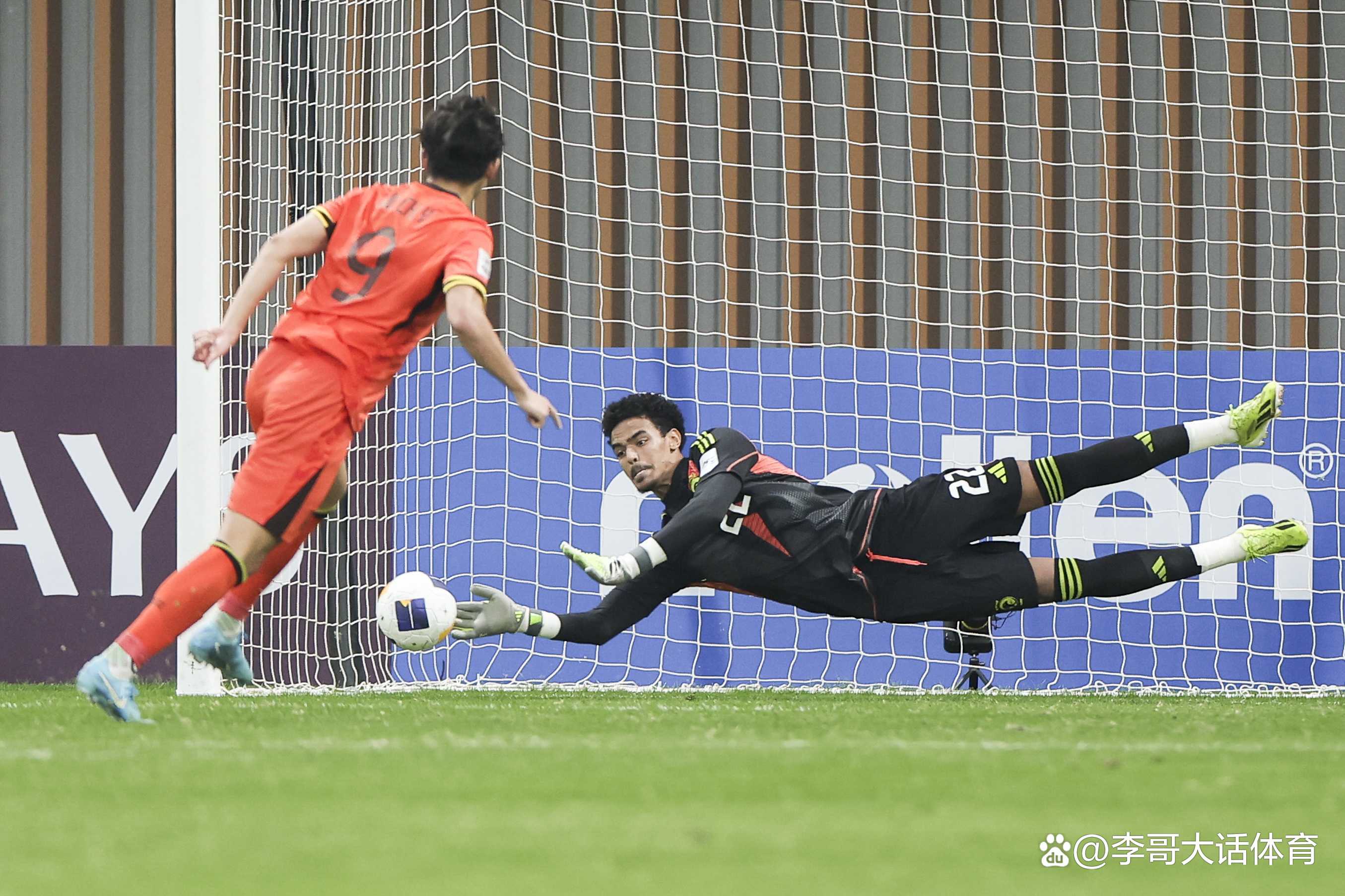 开云体育亚洲官网-精妙过人！球员在比赛中展现出色技术造点的简单介绍