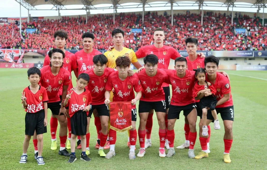开云体育中国官网-全队备战迅猛！广州富力状态火热