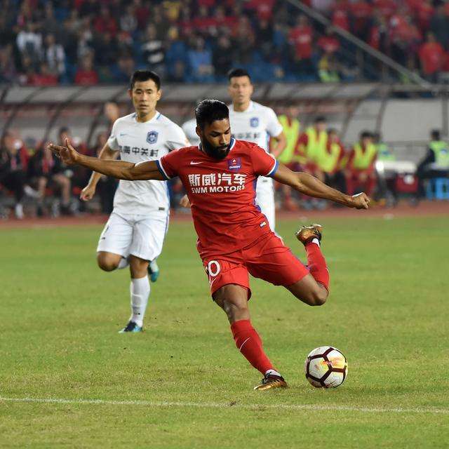 包含重庆斯威客场-击败天津泰达,豪取三分的词条 包含重庆斯威客场-击败天津泰达,豪取三分的词条