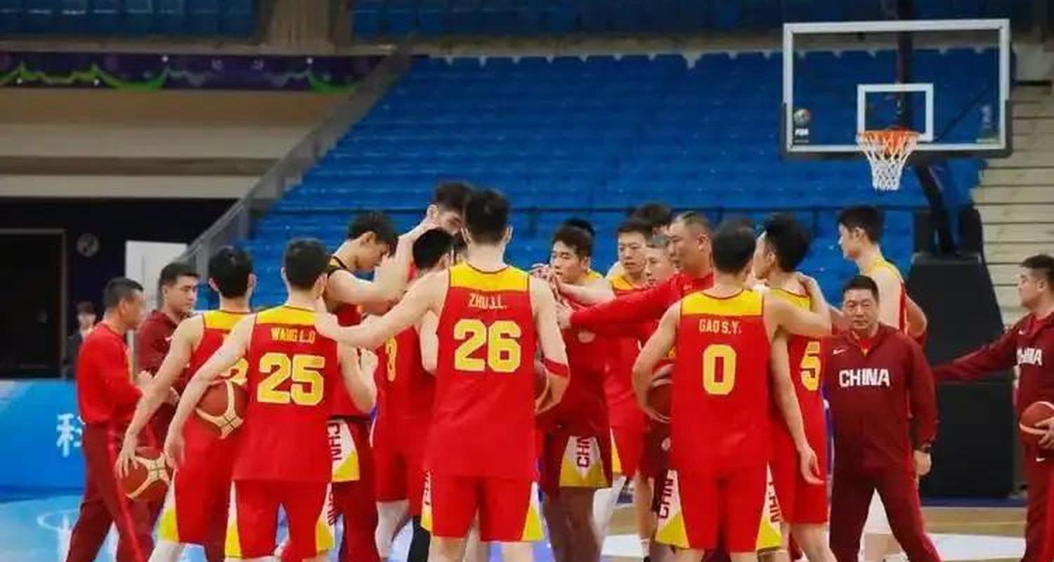 开云体育官方入口-CBA球员集训备战，展现团队合作精神