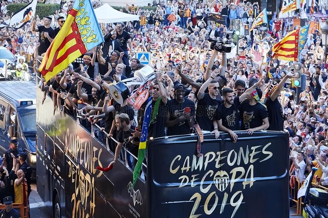 开云体育官网-瓦伦西亚逆转热那亚，逆袭胜利难忘