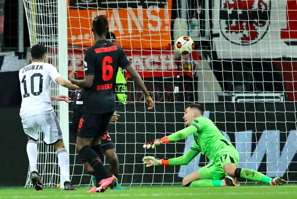 开云体育网页版登录入口-勒沃库森客场惊险逆转，拿下宝贵三分的简单介绍