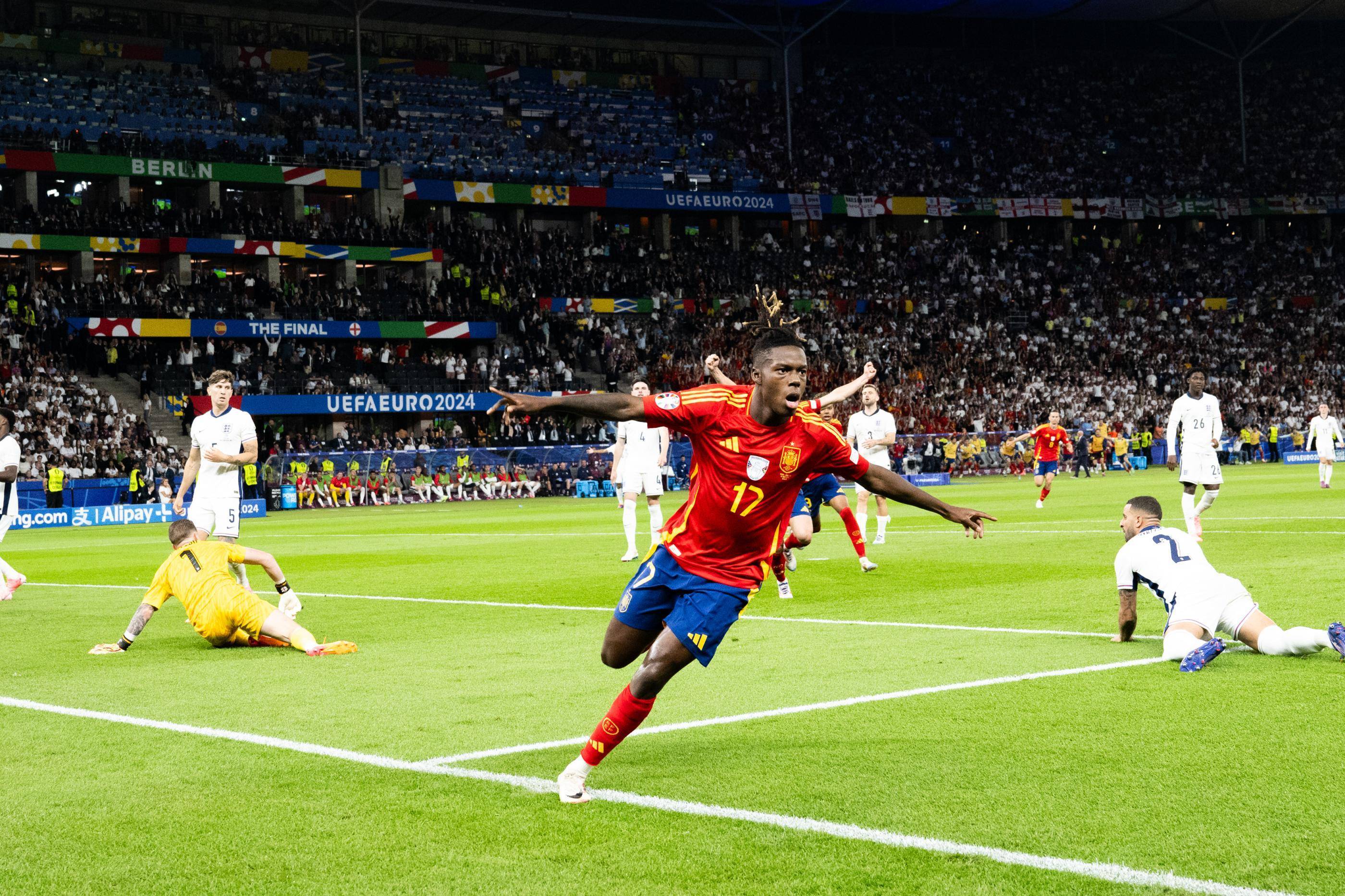 开云体育app-关于著名欧洲杯赛：球队们为胜利搏命拼搏的信息