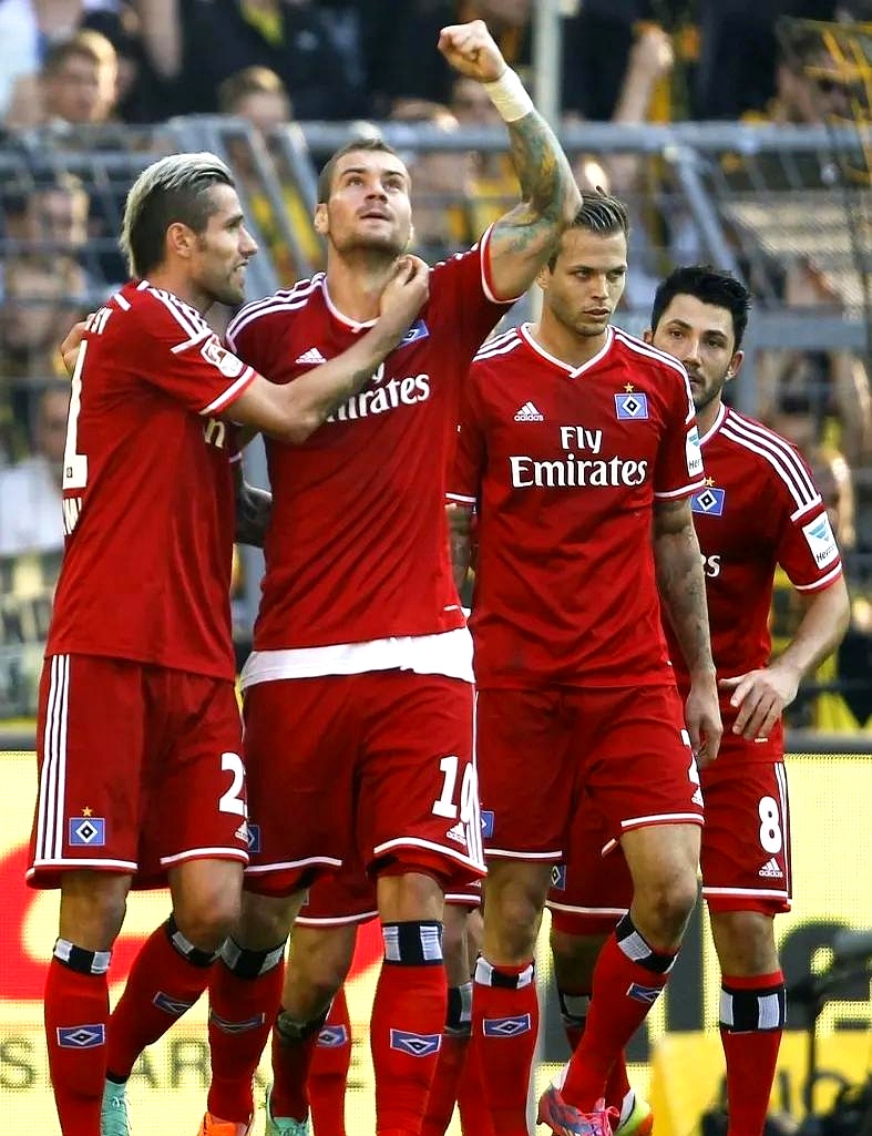 激情四射!球队奋力拼搏争夺胜利的简单介绍 激情四射!球队奋力拼搏争夺胜利的简单介绍