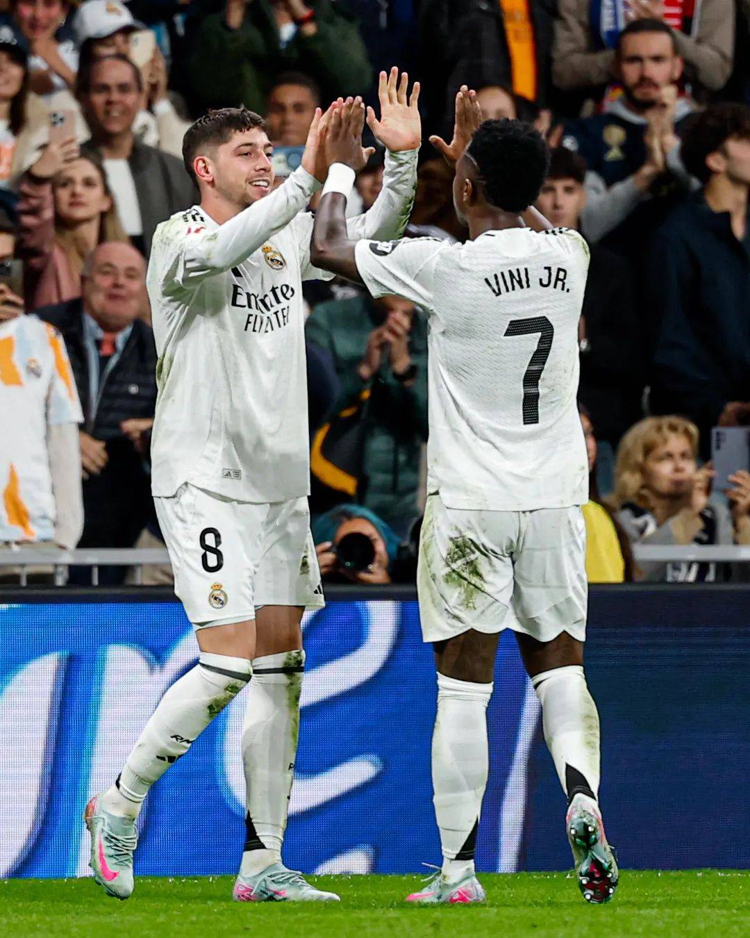 波尔图中场补时绝杀,球队豪取三分 波尔图中场补时绝杀,球队豪取三分