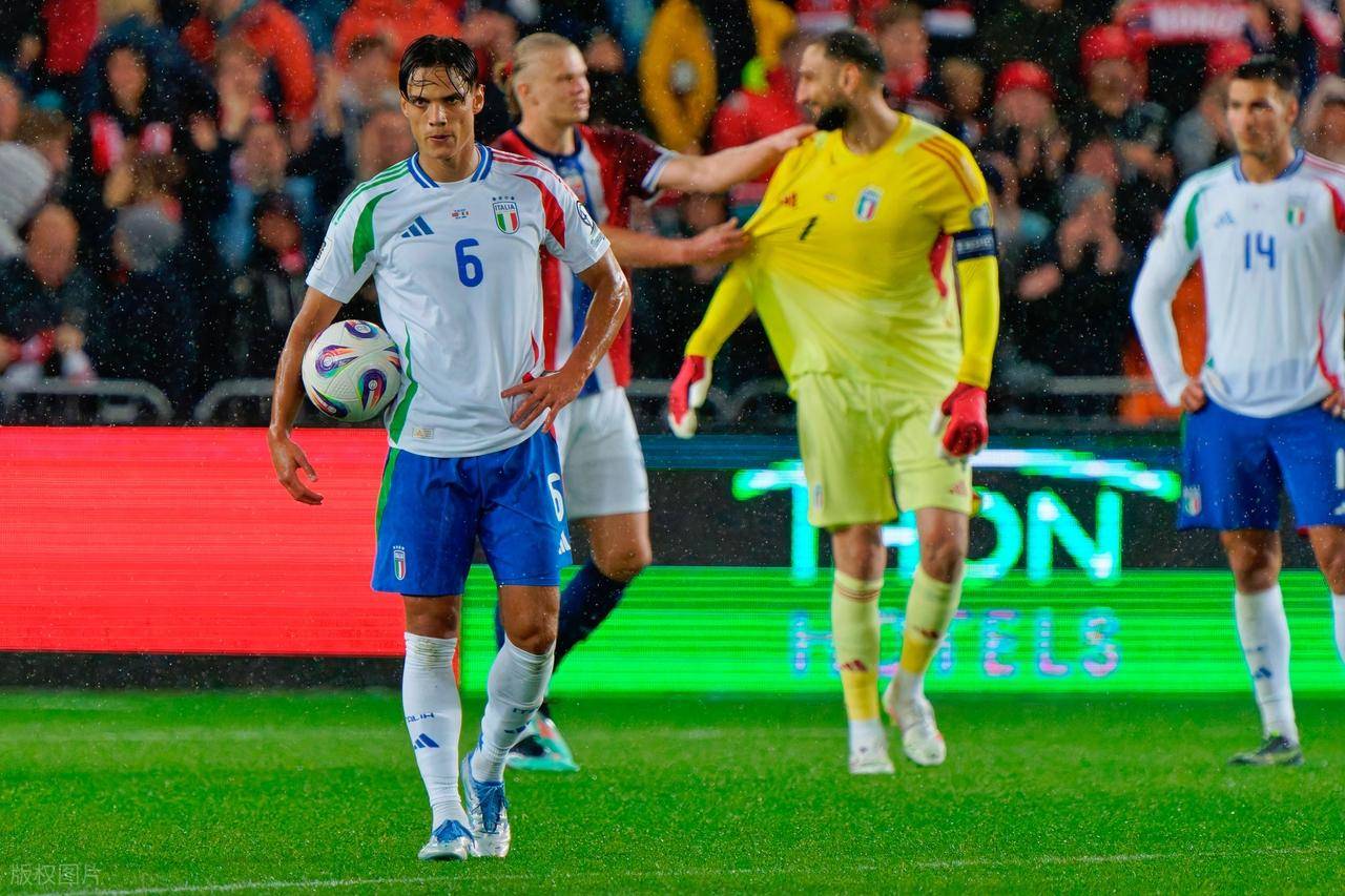 意大利在对阵冰岛的比赛中以-险胜 意大利在对阵冰岛的比赛中以-险胜