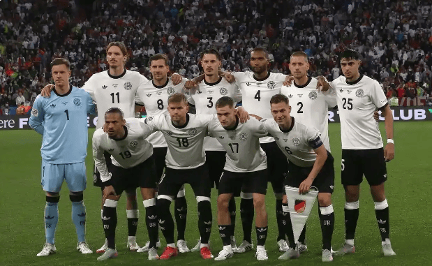 包含斯洛伐克队实力不凡,决赛之路不可阻挡的词条 包含斯洛伐克队实力不凡,决赛之路不可阻挡的词条