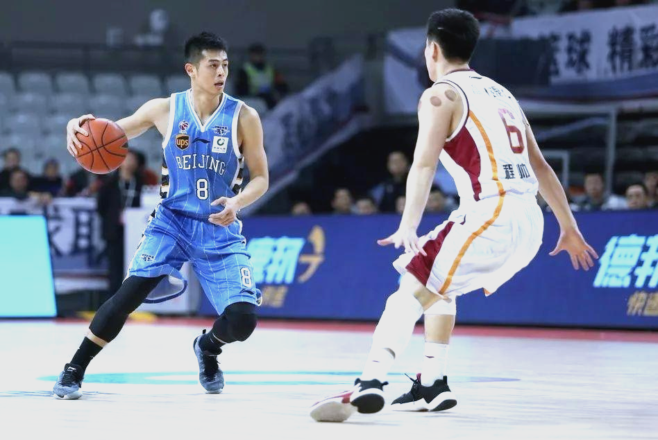 包含北京首钢队险胜大庆队，全力冲击季后赛资格的词条