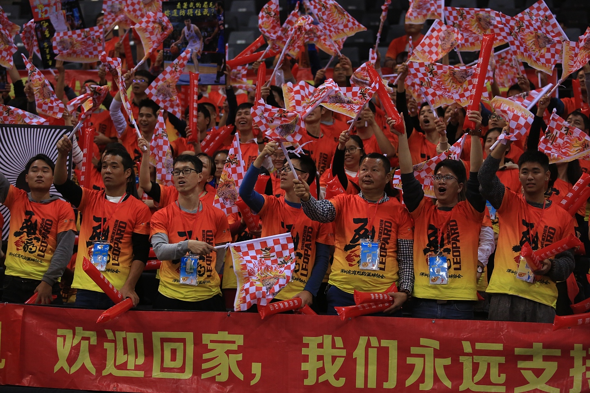 开云体育在线-包含青岛队在比赛中实现胜利，展现全面实力的词条